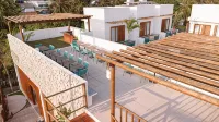 Mikiki Lifestyle Hotel - 2-Star