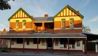 Maclean Hotel - Parkering