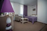 Arbat Inn Hotel - parking