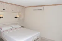 Sandy Bliss Condominiums - 4-Star