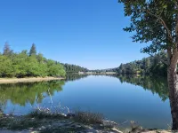 Panoramic Lake View!!! Modern 4 BD 2 BA/Level entry - Wi-Fi