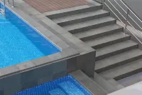 Hotel Santika Bukittinggi - Pools