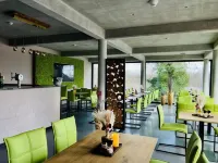 Zweirad Hotel Lenne - servizio colazione