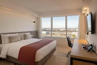 Ramada by Wyndham Brasilia Alvorada Hotels in Brasília