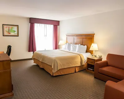 印第安納波利斯品質酒店及套房