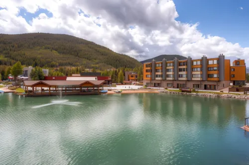 Lakeside Village by Keystone Resort Hotels in Keystone