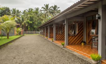 Amazon Bungalow & Cottages