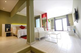 Magno Suites