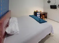 RedDoorz Syariah @ Labuhan Maringgai Lampung Hotel dekat Lapangan SMANSAWARA Way Jepara