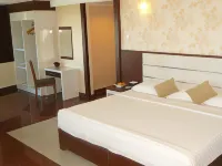 Hotel Oval فنادق في Wonokromo