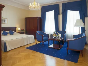 Hotel Ambassador