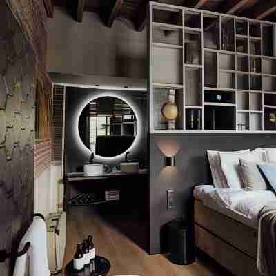 Cousins Boutique Hotel Rooms