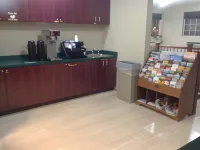 Super 8 by Wyndham Gurnee Hotels in Gurnee
