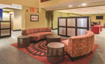 Holiday Inn Express ST. Louis Arpt - Maryland Hgts