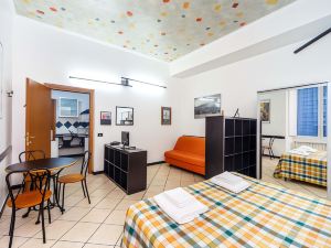 Hotel Cairoli