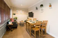 Cottonwood Bed & Breakfast House