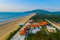 Ruby Star Quynh Resort فنادق في Quynh Luu District