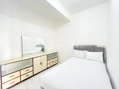 Homestay & Cafe Blessings Near Station Center Town RedPartner Hotels near Tjoe Hwie Kiong Temple