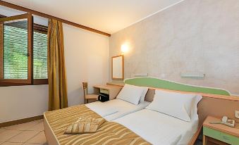 Hotel Mimosa Lido Palace - Maslinica Hotels & Resorts