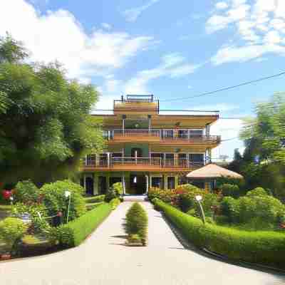 Eden Jungle Resort Hotel Exterior