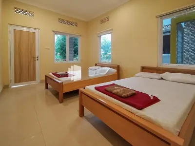 Batu Homestay Puncak Mitra RedDoorz Hotels in Sukagalih