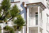 Nymphe Strandhotel & Apartments Hotels near KdF - Koloss von Ruegen