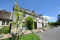 The Horse & Groom Inn Hotels in Malmesbury