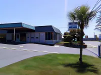 Blue Coast Inn & Suites