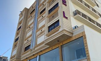 Areen Hotel Al Basateen