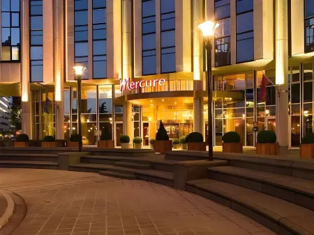 Apparthotel Mercure Paris Boulogne Отели рядом с достопримечательностью «Albert-Kahn Museum»