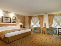 Delight Hotel and Suites Hotels near Fajuyi Memorial Park