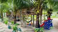 Footprints Beach Resort