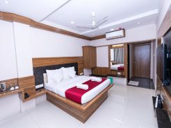 Hotel Chiranjeevi Kolhapur