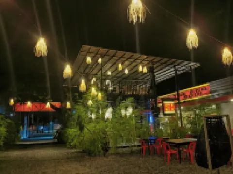 100% Cafe Moto Hostel Hotels in Palawan