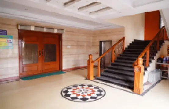 VJR Mahal และ Vinayagam Residency