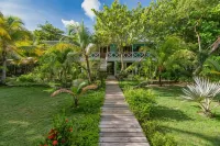 Camp Bay Lodge Các khách sạn gần Roatan, Honduras