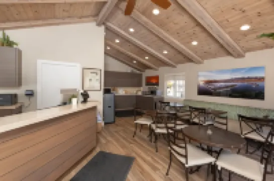 瑪麗娜海灘汽車旅館 聖巴巴拉酒店