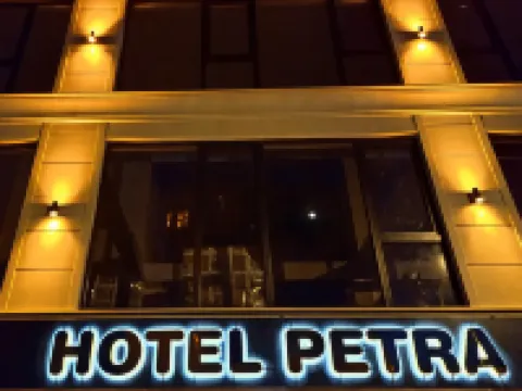Petra Hotel Tuzla İstanbul Sabiha Gökçen uluslararası Havalimanı yakınındaki oteller