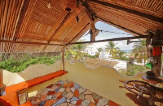 Lonesome George Ecolodge