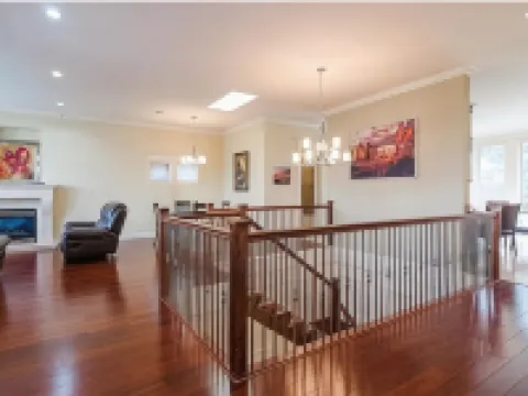 インペリアルハウス バーナビーのホテル