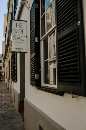 Hotel Hevresac Singular & Small