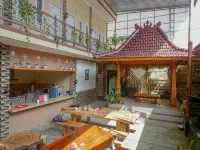 RedDoorz Syariah Near Terminal Mendolo Wonosobo 2 Hotel a Wonosobo