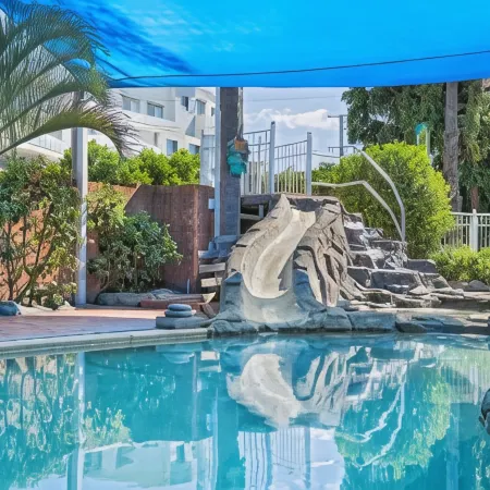 Sapphire Palms Motel