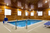 AmericInn by Wyndham Williamsburg Hotels in Amana