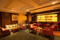Ellaa Hotel Gachibowli - ที่มีบาร์