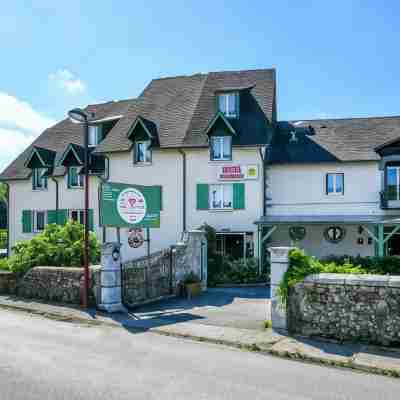 Logis Hôtel l'Auberge de l'Etable Hotel Exterior