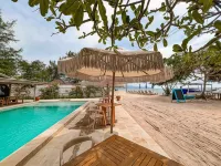Bungalow Cafe Gili Beachfront Hotels in Gili Meno