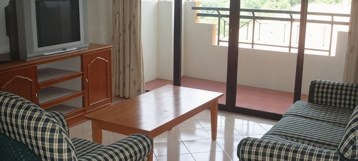 Marina Cove Resort โรงแรมในลูมัต