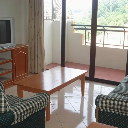 Marina Cove Resort