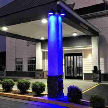 Baymont by Wyndham Adairsville Hotel Exterior